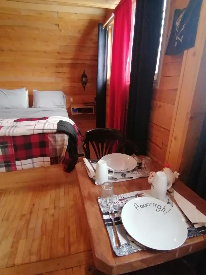 L'Oasis Du Pirate Bed & Breakfast Levis Exterior photo